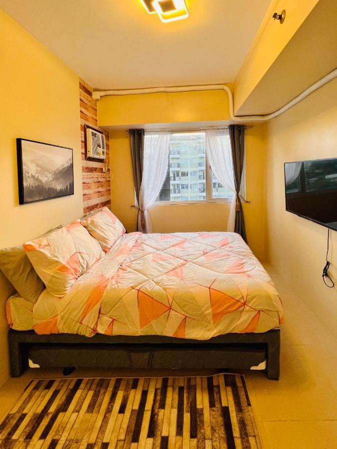 Апартаменты * *P Fantastic 2Br Option For 8 Илоило Экстерьер фото