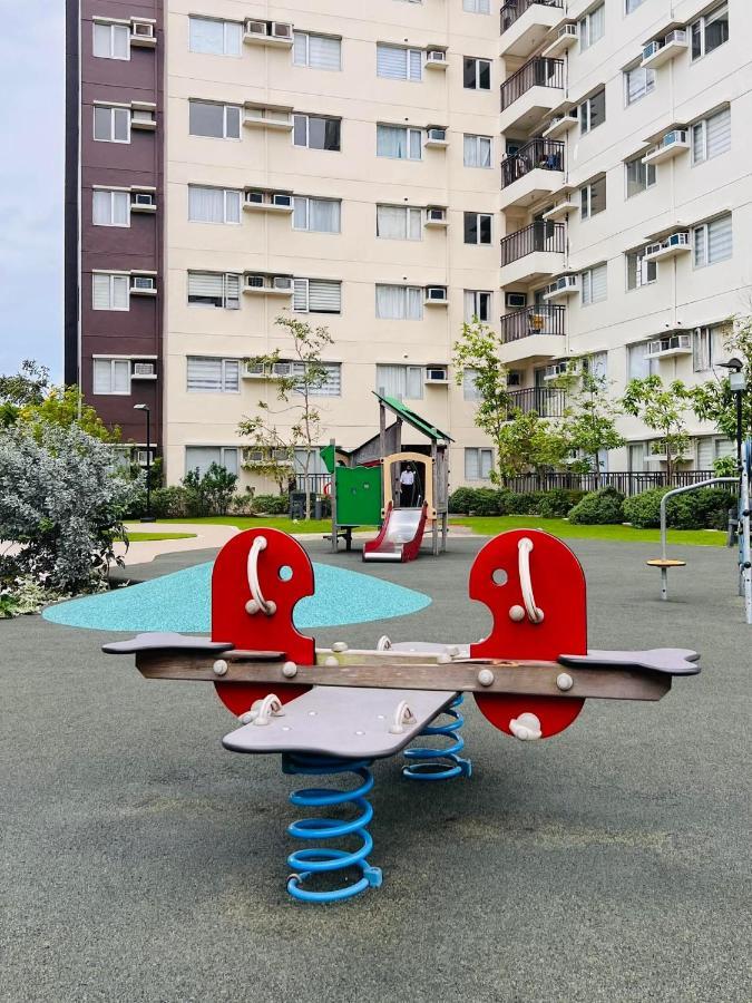 Апартаменты * *P Fantastic 2Br Option For 8 Илоило Экстерьер фото