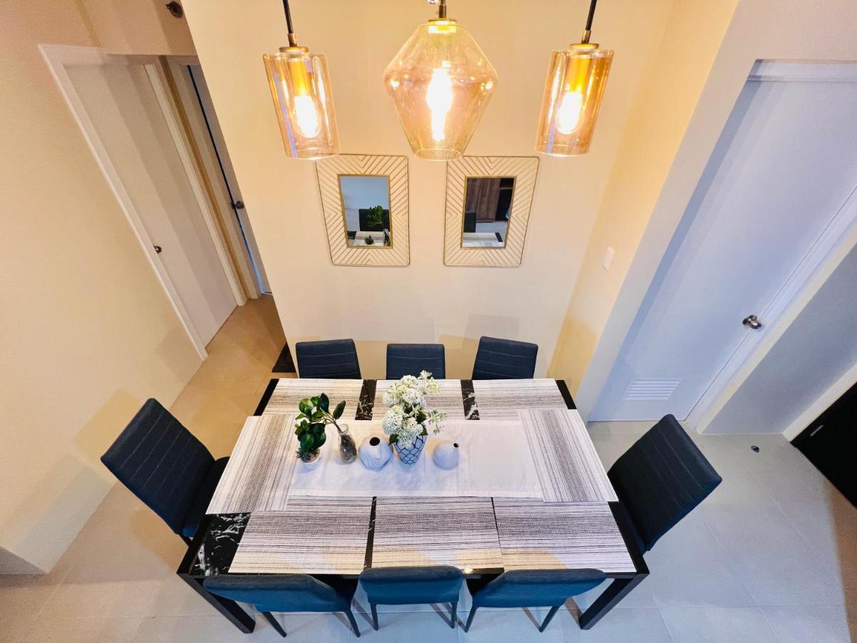 Апартаменты * *P Fantastic 2Br Option For 8 Илоило Экстерьер фото